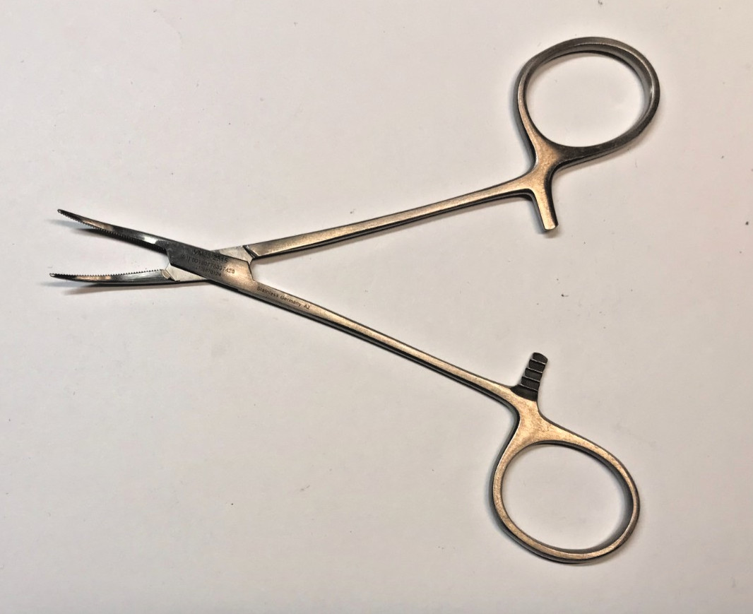 V. Mueller VM25-2315 Halsted Mosquito Forceps 4.75″