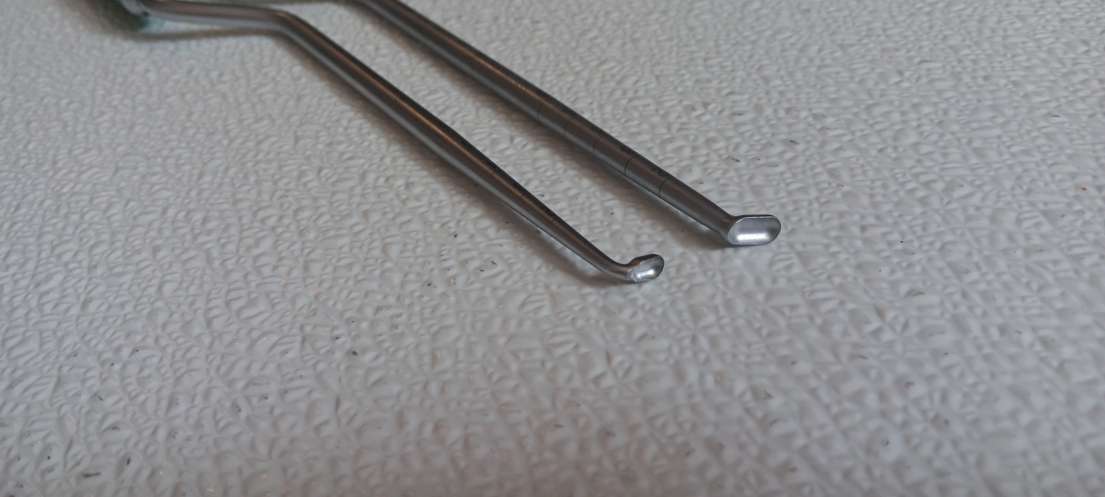 Pair of Curettes for Spinal Surgery Orthopedic Instruments Metronic PEEK spinal