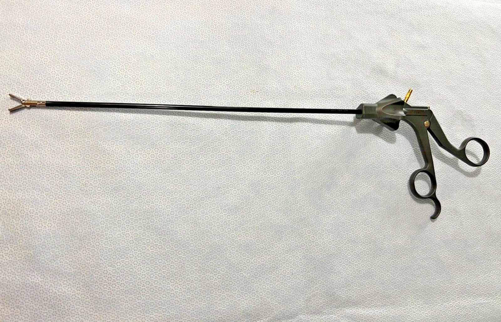 Stryker Laparoscopic Allis Tissue Grasper w/ 250-080-617 Shaft & Handle