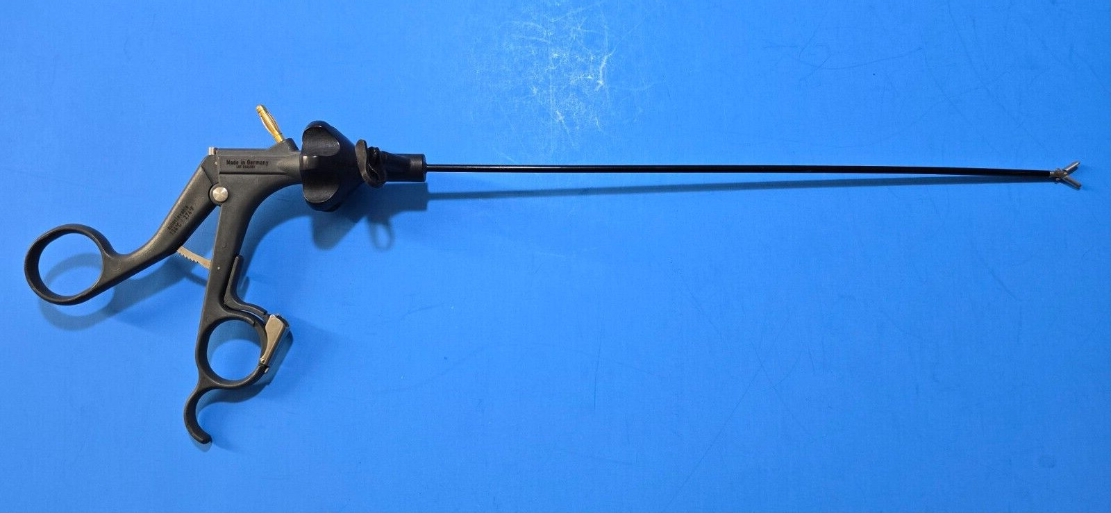 Stryker Laparoscopic Grasping Forceps 3mmx29cm Monopolar Handle