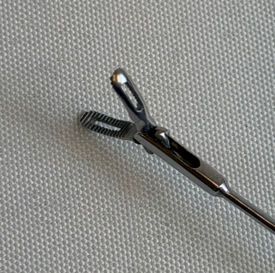 Karl Storz 10372KL Double Action Jaw Peanut Forceps 1.5mm x 35cm ENT Laryngeal