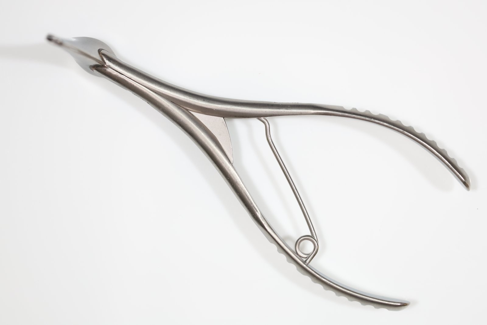 Storz N2106 Nasal Speculum, #2, 31mm Modified Blades, 6mm Wide Tips, 5-1/4in