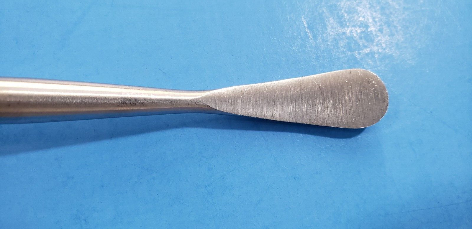MILLENNIUM Surgical 43-5040 Orthopedic COBB Elevator 1/2″ wide Tip