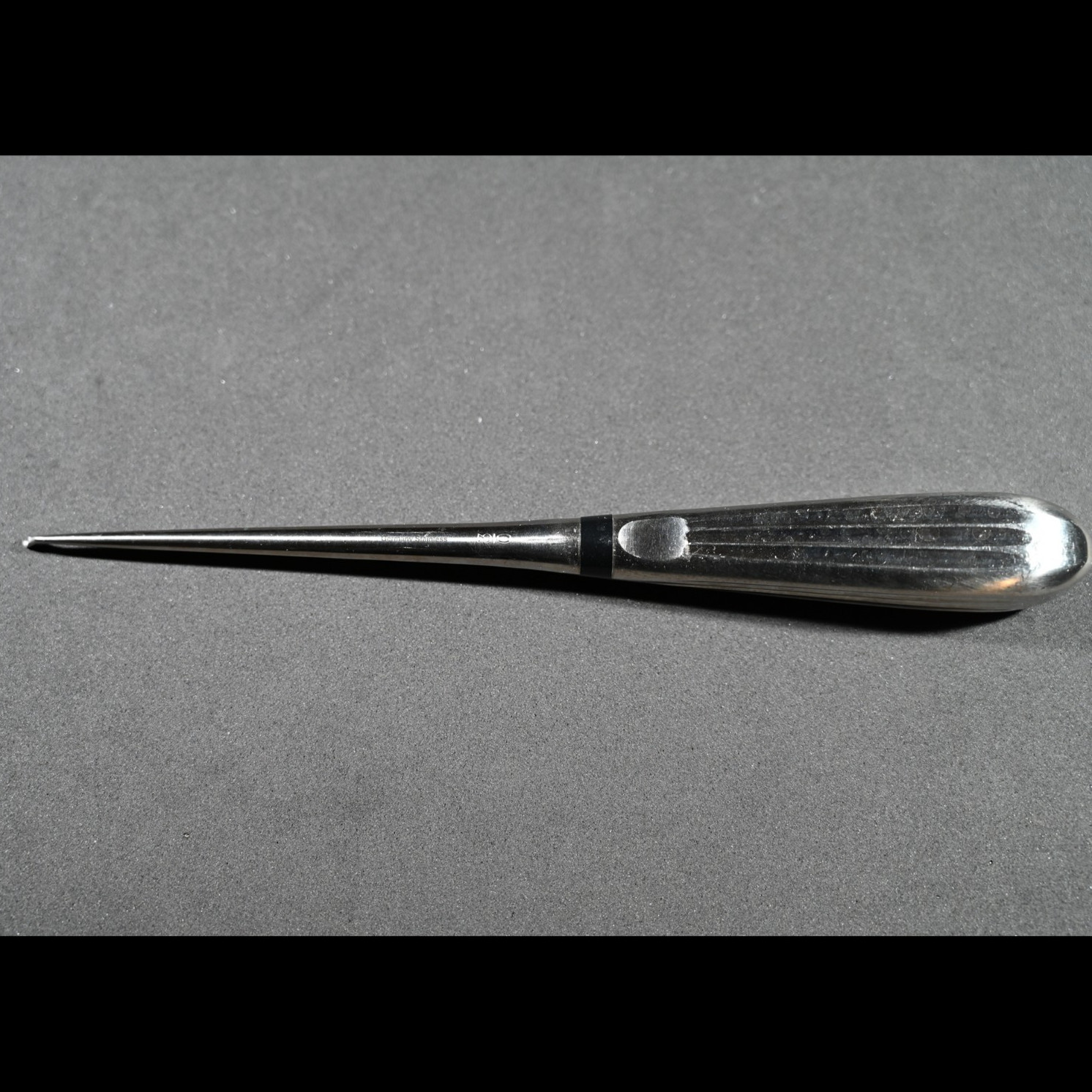 Aesculap MD565 Epstein Spinal Curette Size #000 2 mm Tip 8 in