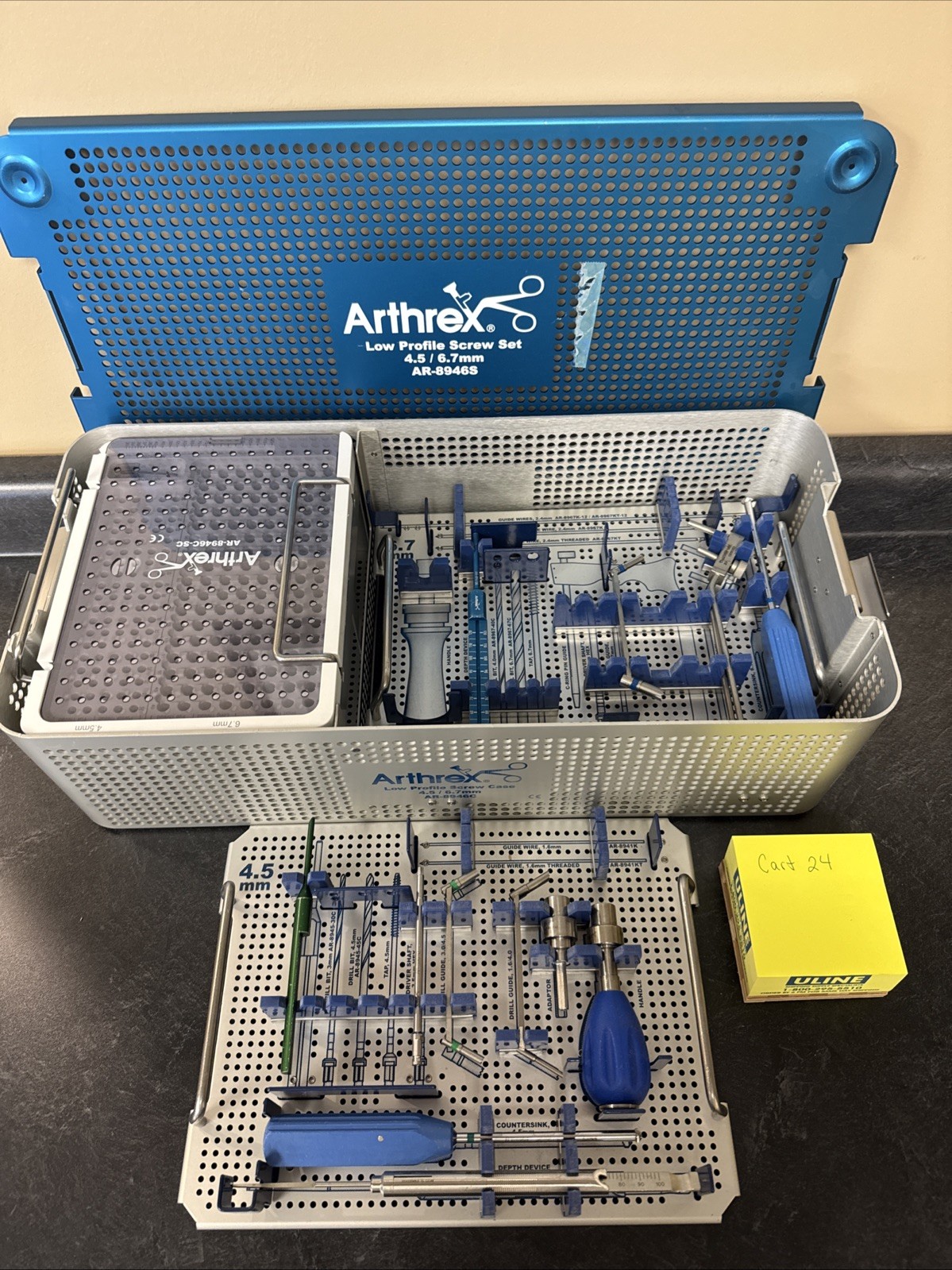 ARTHREX AR-8946 S Low profile Screw Set. INSTRUMENT SET