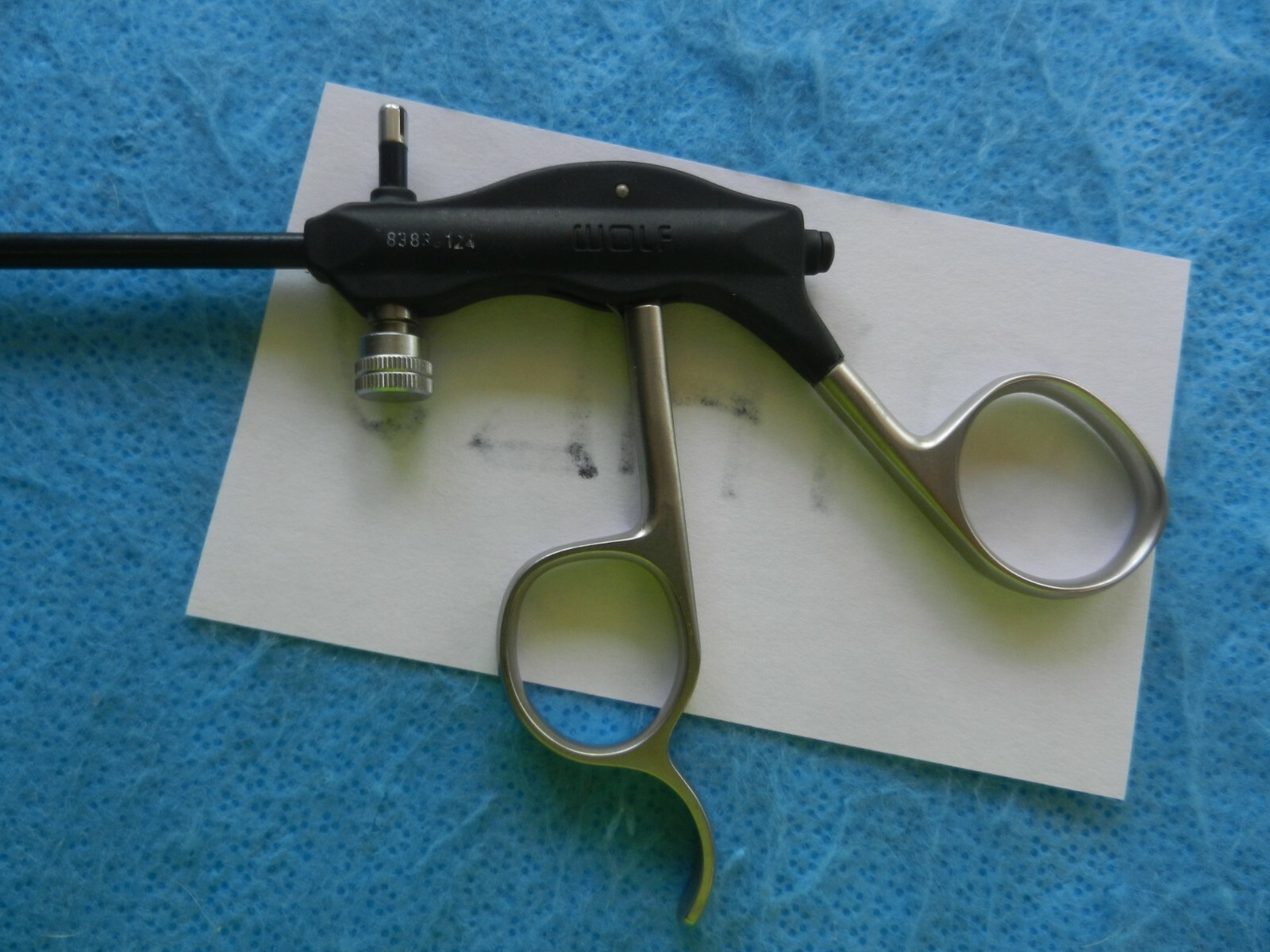 R. Wolf Surgical Laparoscopic 5mm 33cm Biopsy Punch Forceps 8383.124