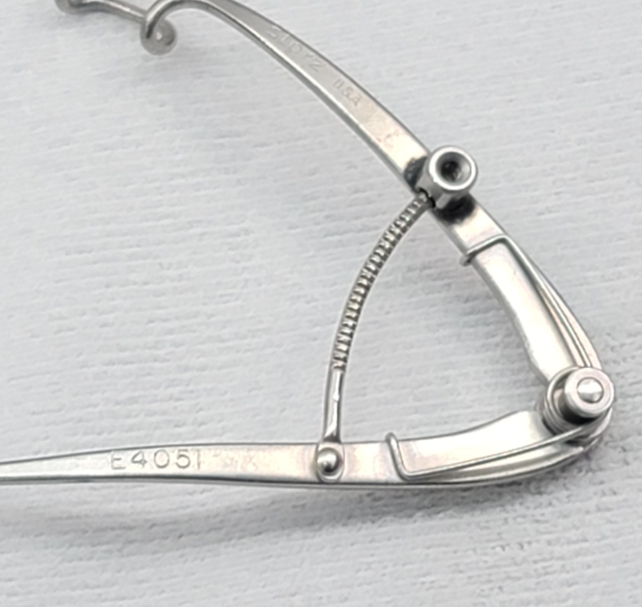Storz E4051 Ophthalmic Williams Eye Speculum, 11mm