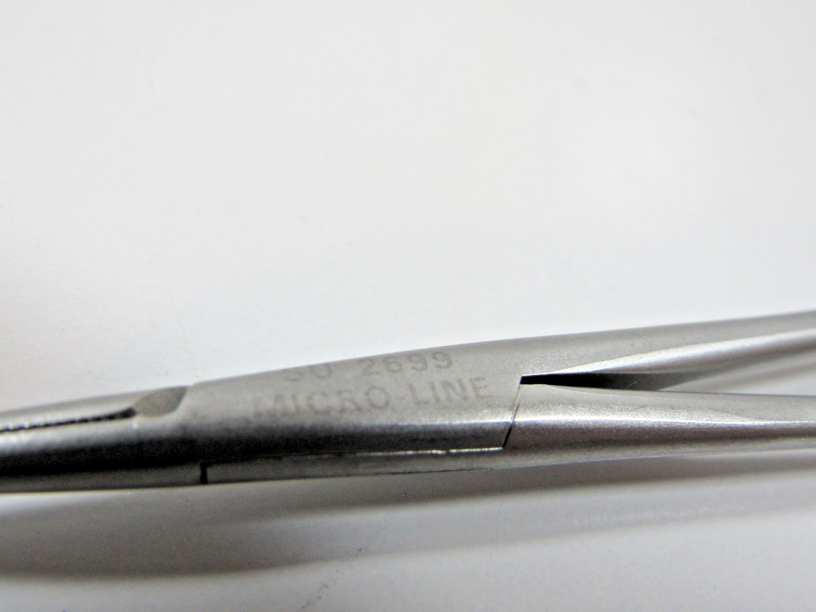 V. Mueller Surgical Instruments Micro Line SU-2699 #ML-21