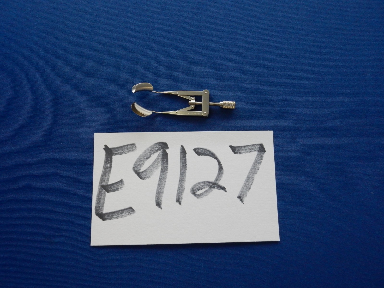 Katena K1-5680 Ophthalmic Reversible Speculum Solid