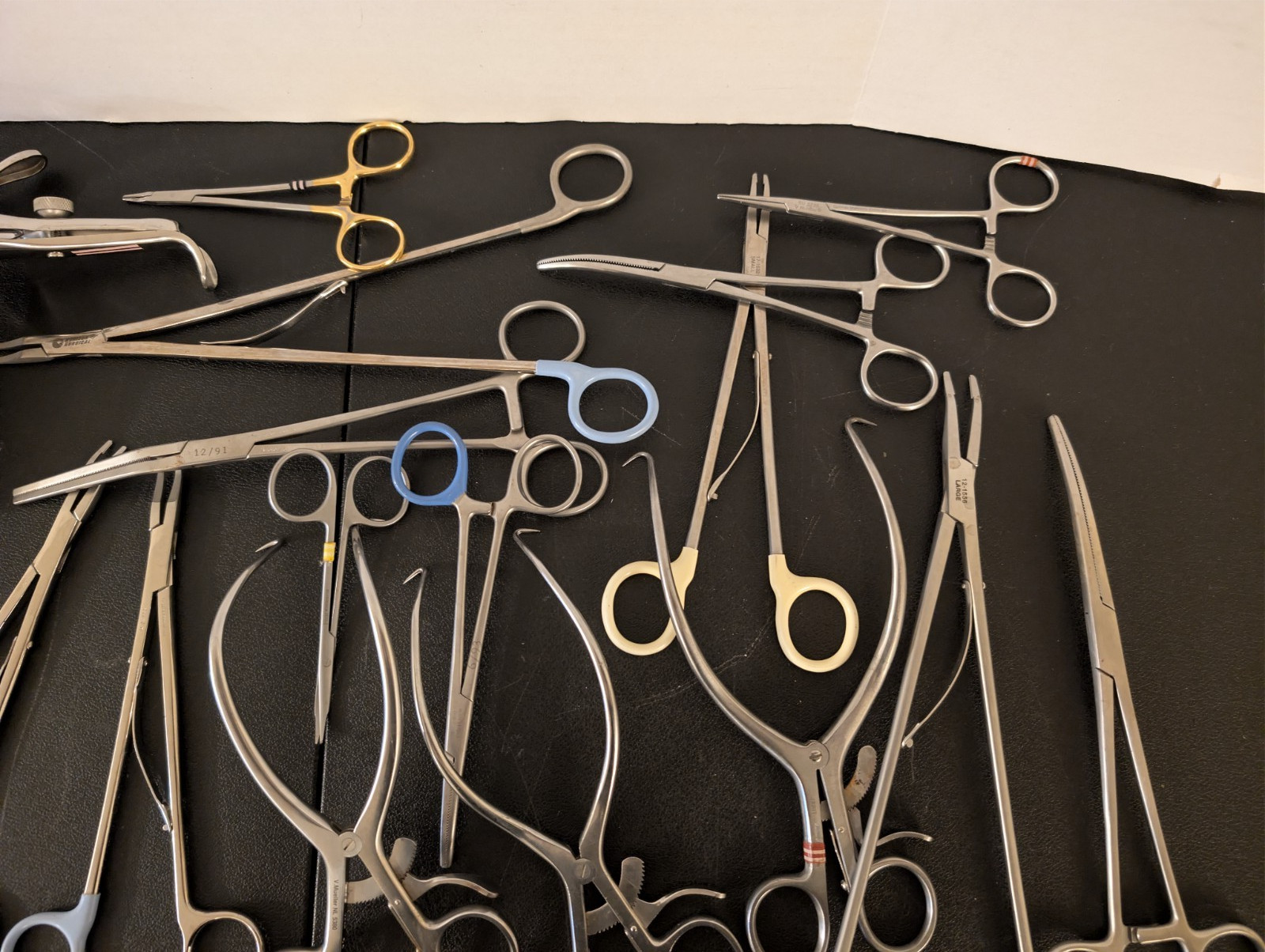 Mixed 27 Surgical Instruments Used Untested Forceps Clamps Scissors Retractors