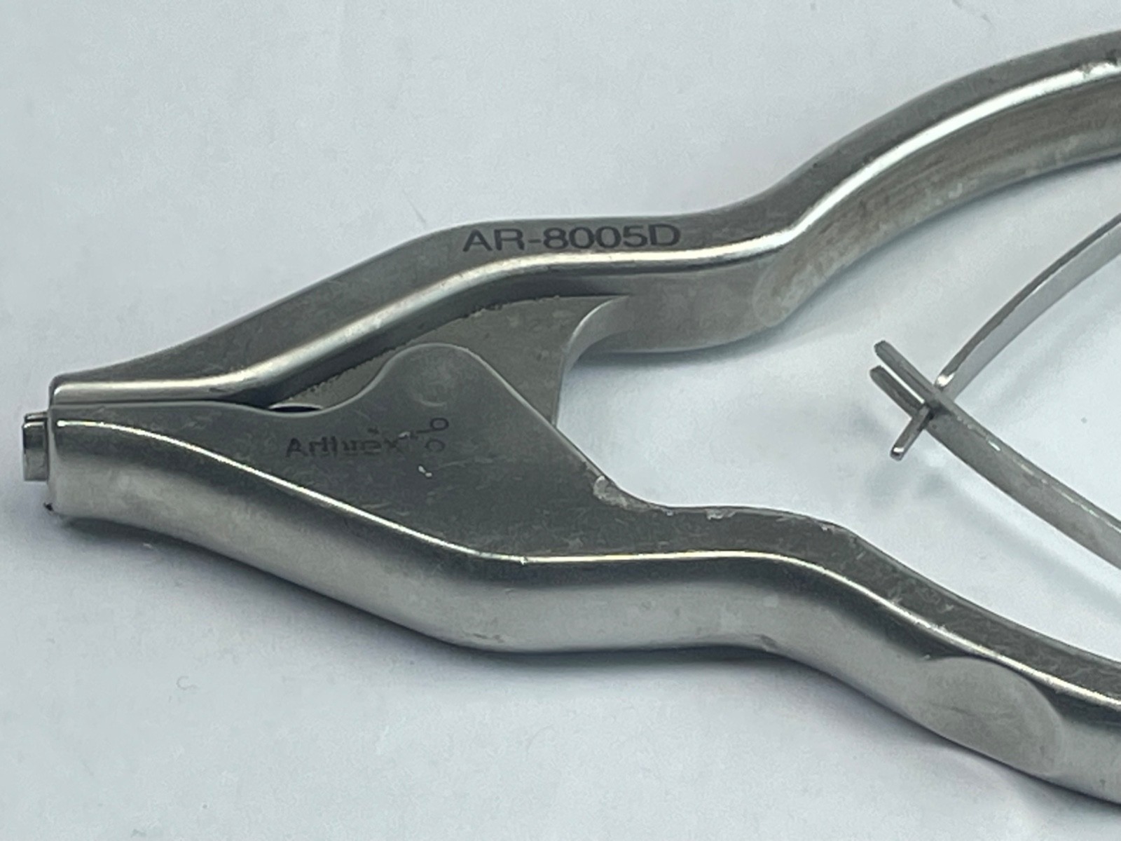 arthrex ar-8005d 020833 pliers (compression staple distractor)