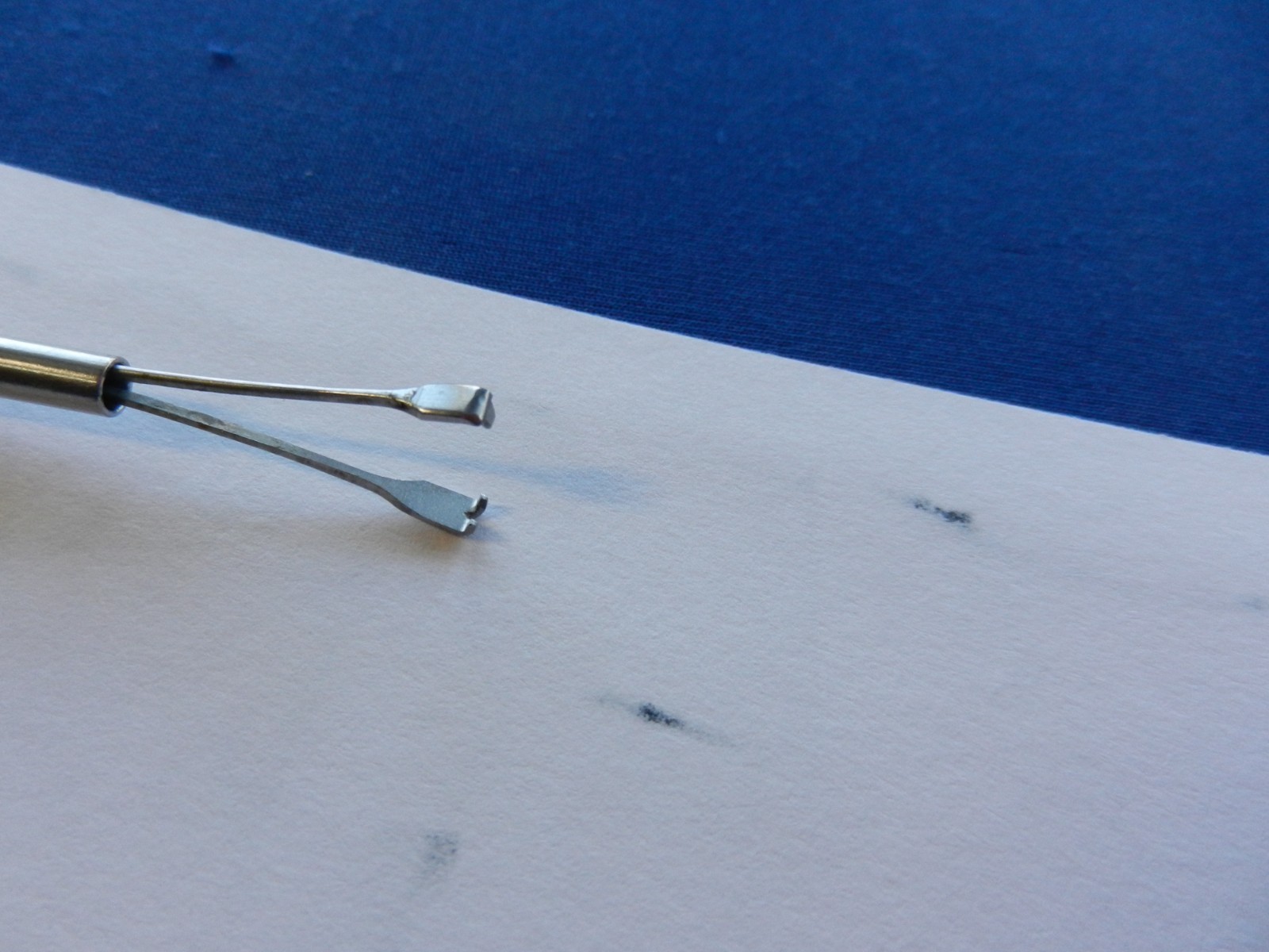 Cooper Surgical Euromed 64-700 Flexible Grasping Forceps 18cm Overall Length