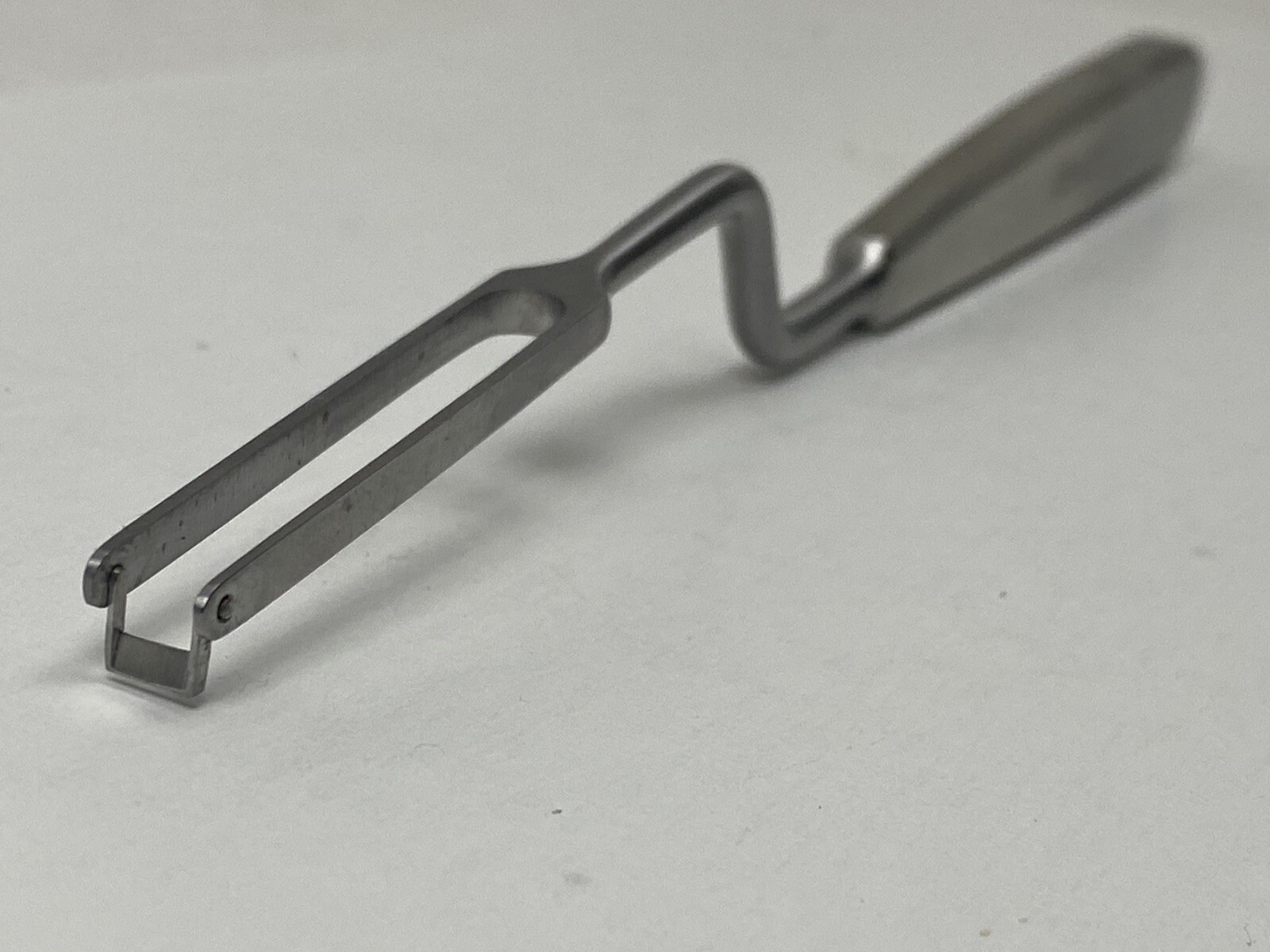CODMAN 40-6775 Ballenger Swivel Knife Bayonet Shape 5mm Blade 8.5in L 3.5in WL