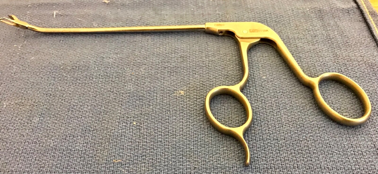 Concept C6868 linear wide bite oblique punch. GC, guaranteed.