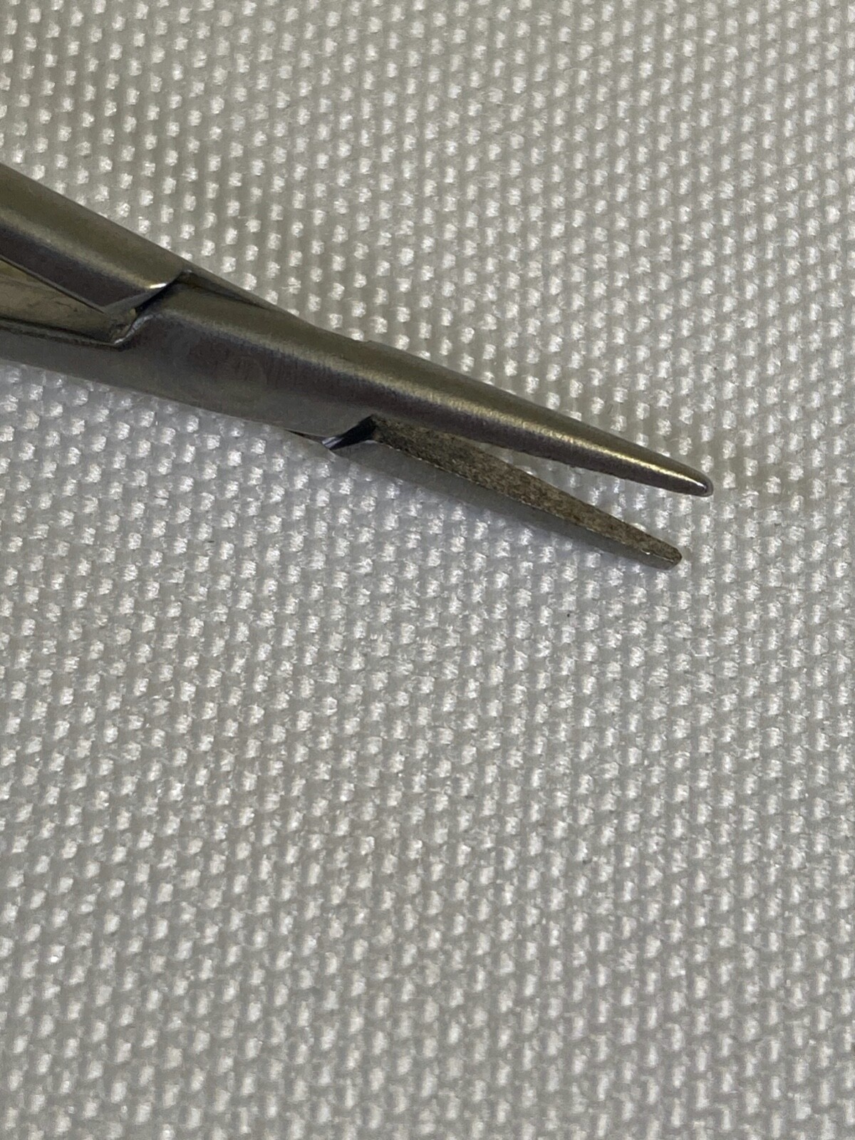 V. Mueller CH0682 Delicate Touch Jacobson Micro Locking Needle Holder 7.25″