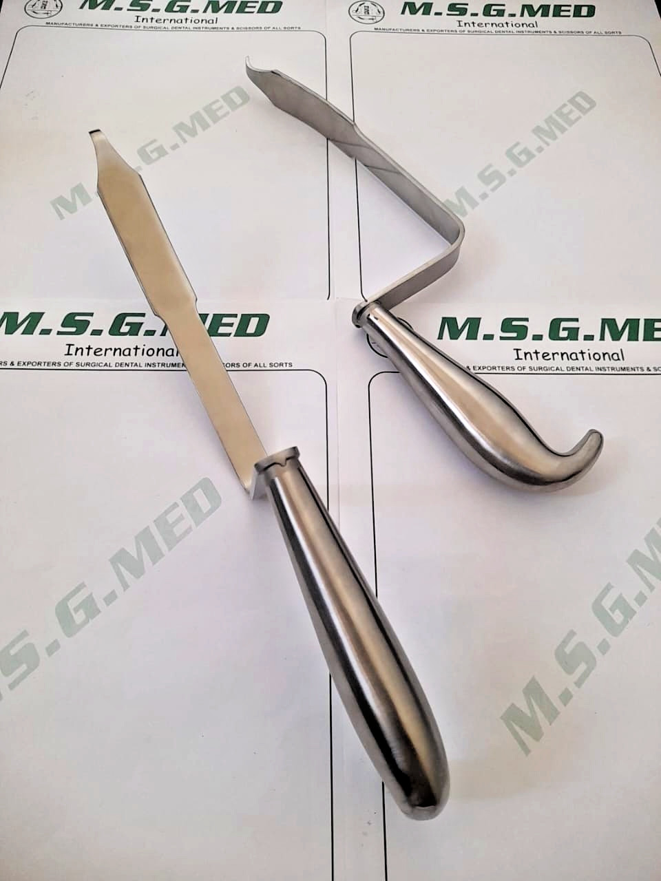 Orthopedic Hohmann Bone Elevator 90 Degree Angled 26cm 20mm Stainless Steel