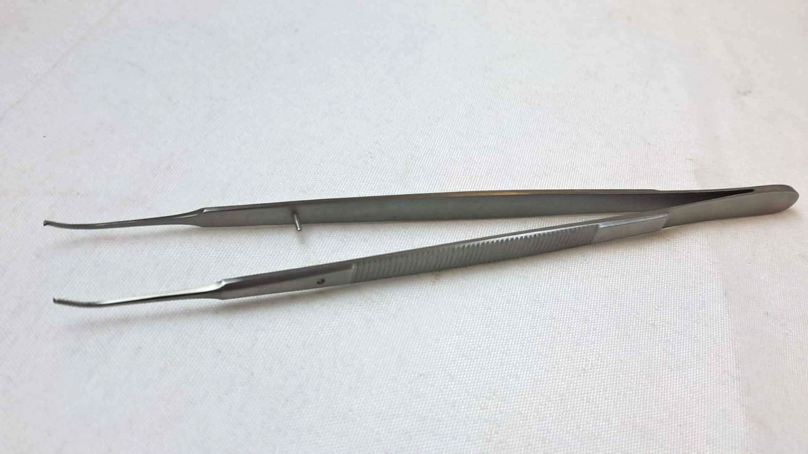 Scanlan 4004-239 Gerald Forceps Curved Delicate 1×2 Teeth 7″ ENT