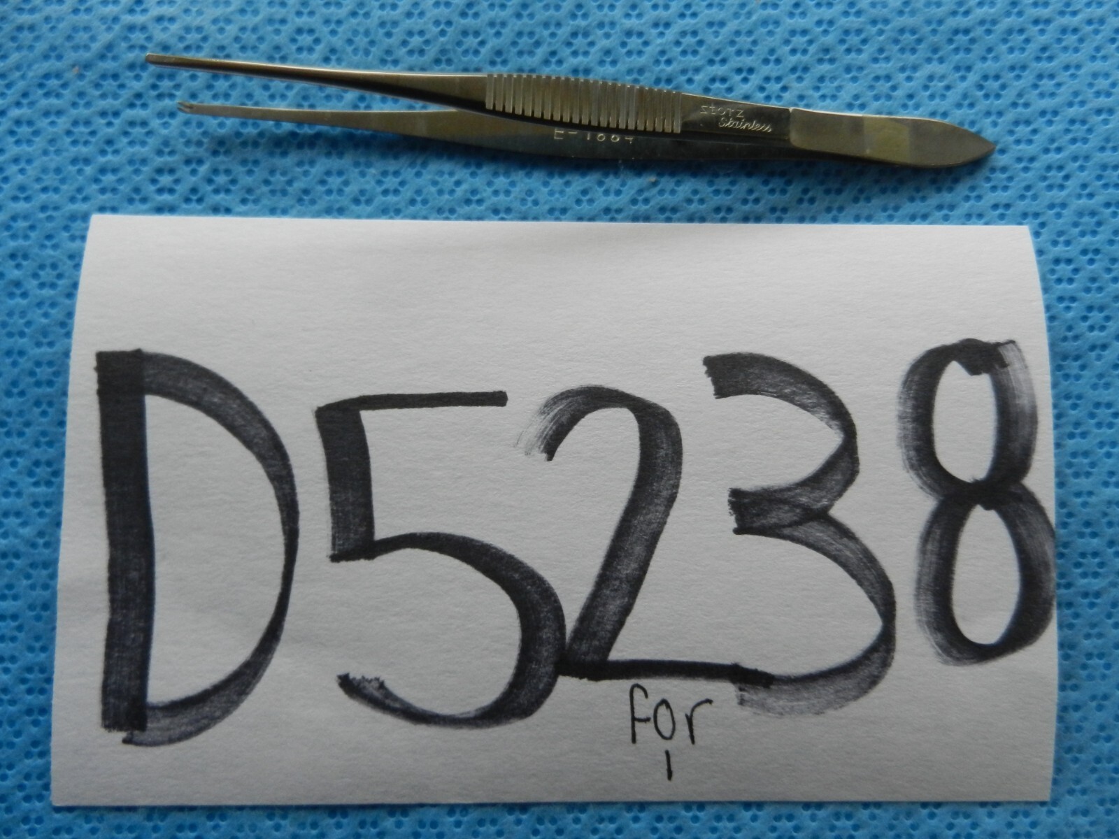D5238 Storz Elschnig Narrow Fixation Forceps 1×2 Teeth E1684