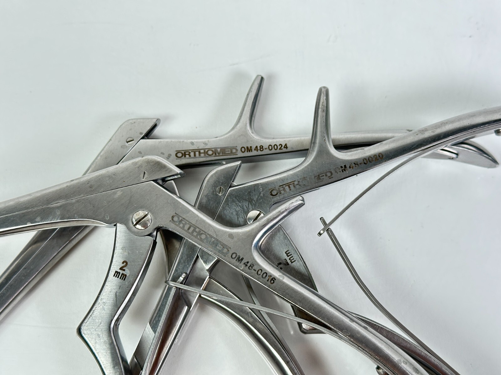 Orthomed OM48-0016, OM48-0024,20 Surgical Orthopedic Holding Forceps (Lot Of 3)