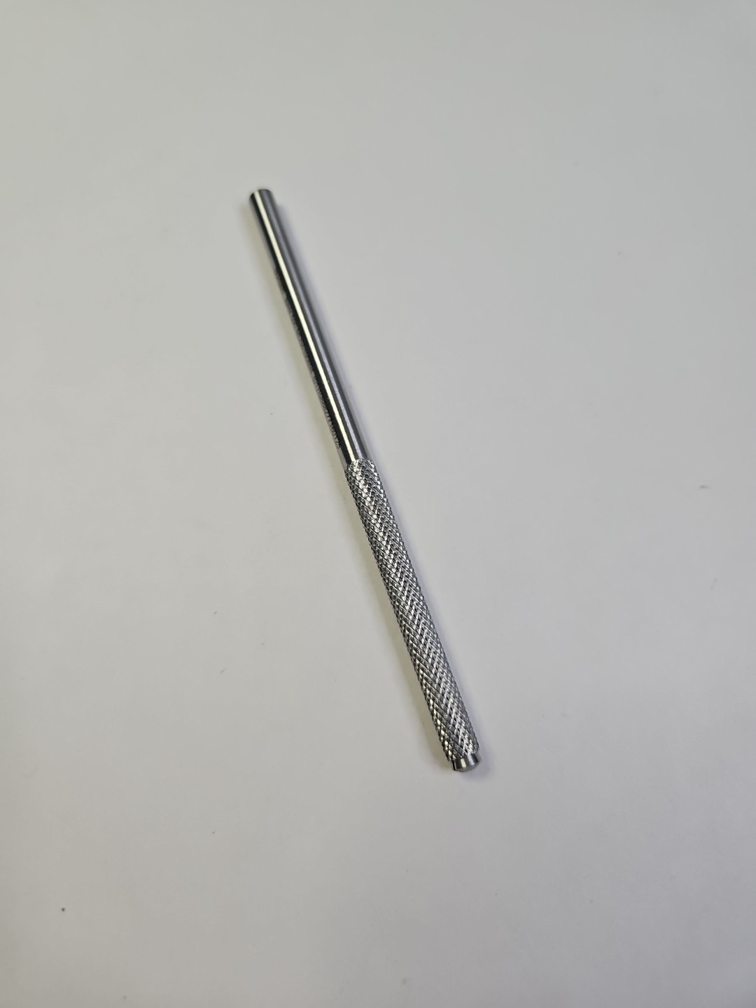 Konig MDS0190694 Knife Handle, Round, Knurled, #3K, 4″