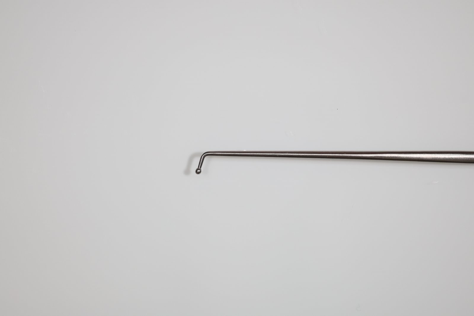 V Mueller NL909-002 McCulloch Orthopedic Ball-Tipped Probe, Angled, 7mm, 9-3/8in