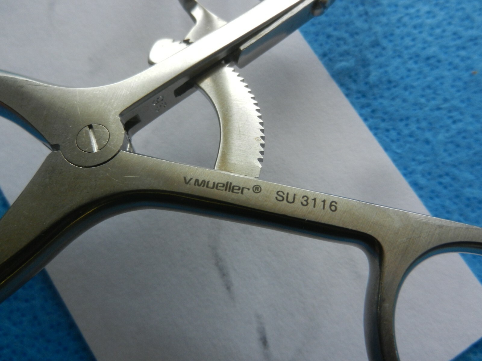 V. Mueller Surgical Orthopedic 3×4 Weitlaner Retractor SU3116