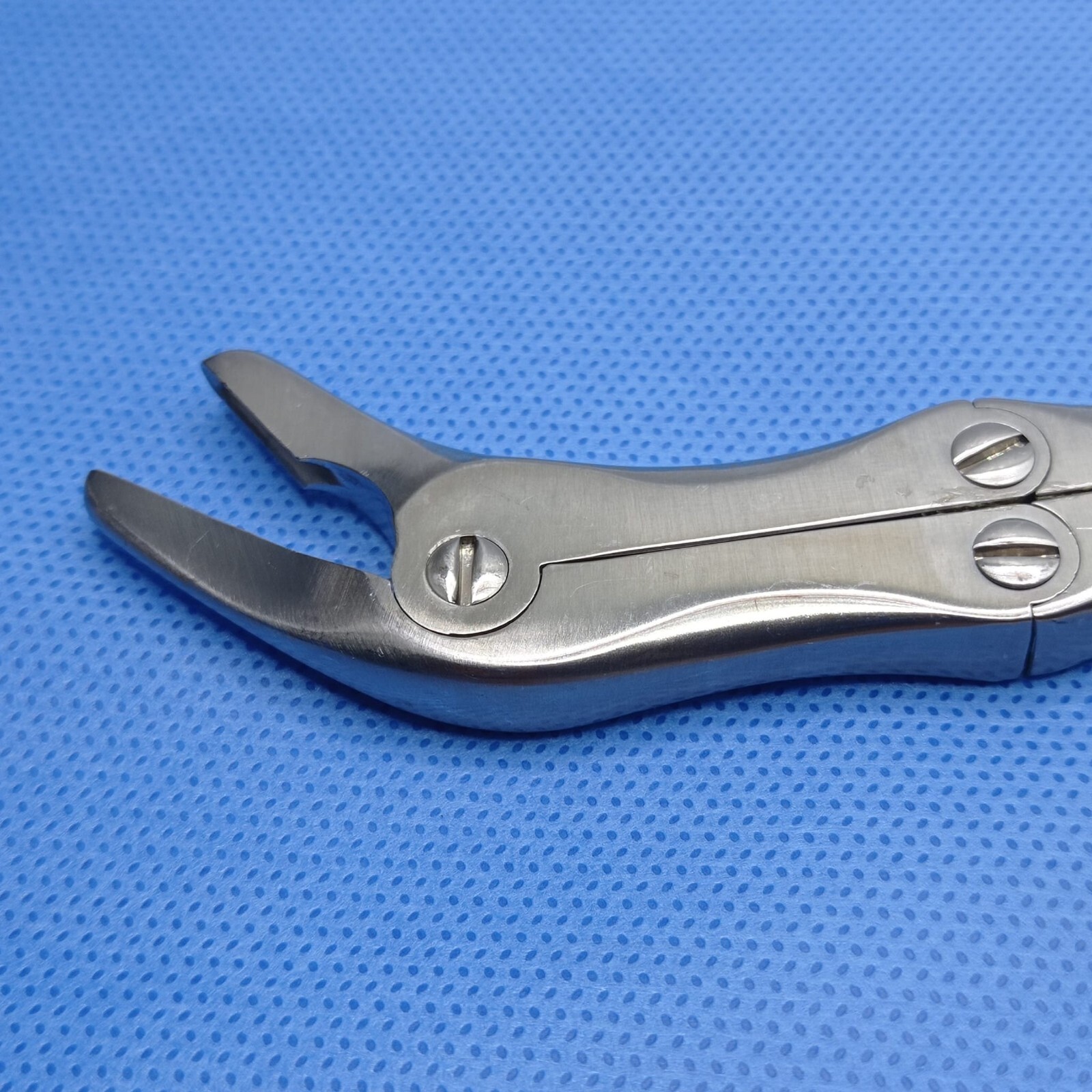 53-1046 Codman 42 Echlin Laminectomy Rongeur Double Action Angular 3mm