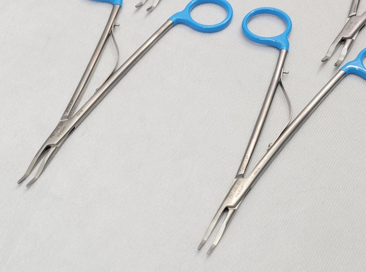(5x) Aesculap Ligation Clip Appliers 11″ & 8″ PBT 220-1BR, PV328-1BR