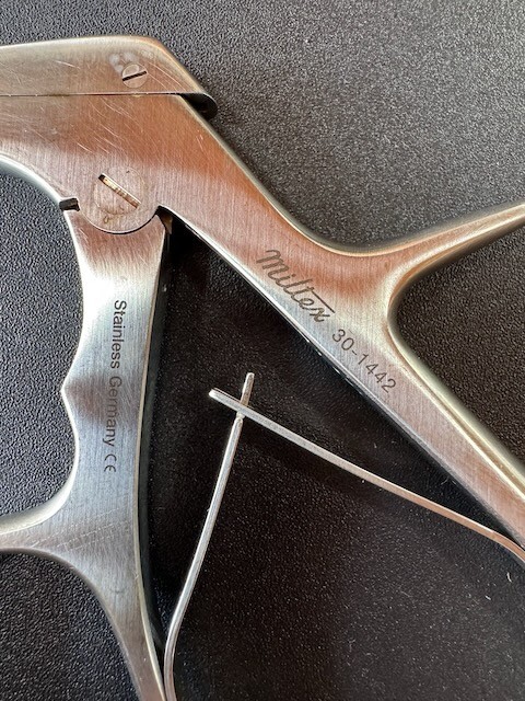 Miltex 30-1442 Tischler Cervical Biopsy Punch Forcep 7 X 3 X 1.5mm Bite 9-3/4″ L