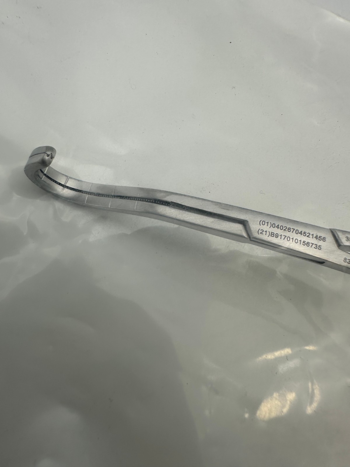 Pilling 354464 Derra Partial Occlusion Clamp, Curved, DeBakey Jaw, 4-3/8″