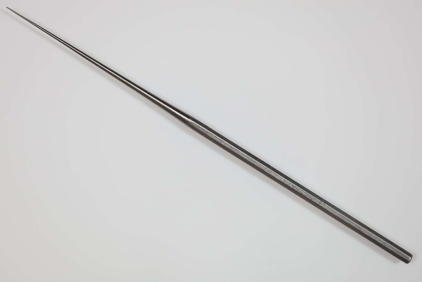V Mueller AU15320 House Wire Guide, Straight, 0.5mm Wide Tip, 6-1/2in