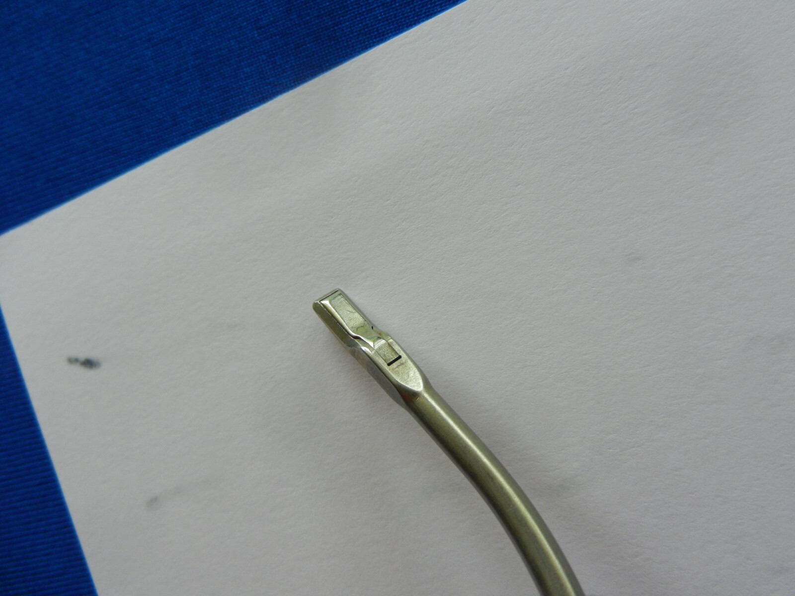 E1515 Shutt Linvatec 2.75mm Mini Aggressor 30 Degree Left Forceps 13cm 31.12133