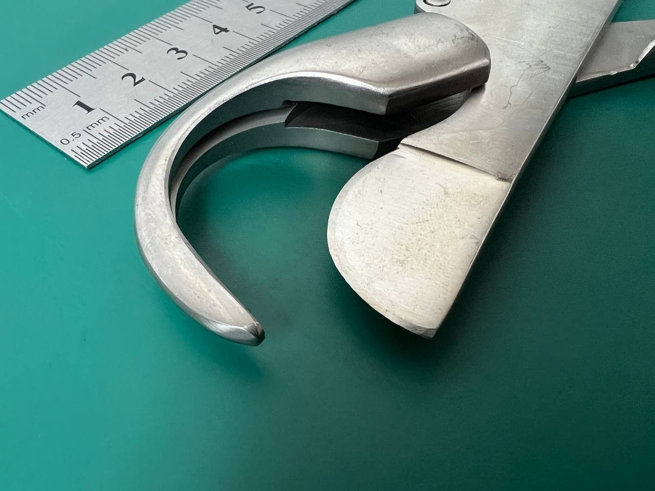 Integra Jarit 300-302 Gluck Rib Shears