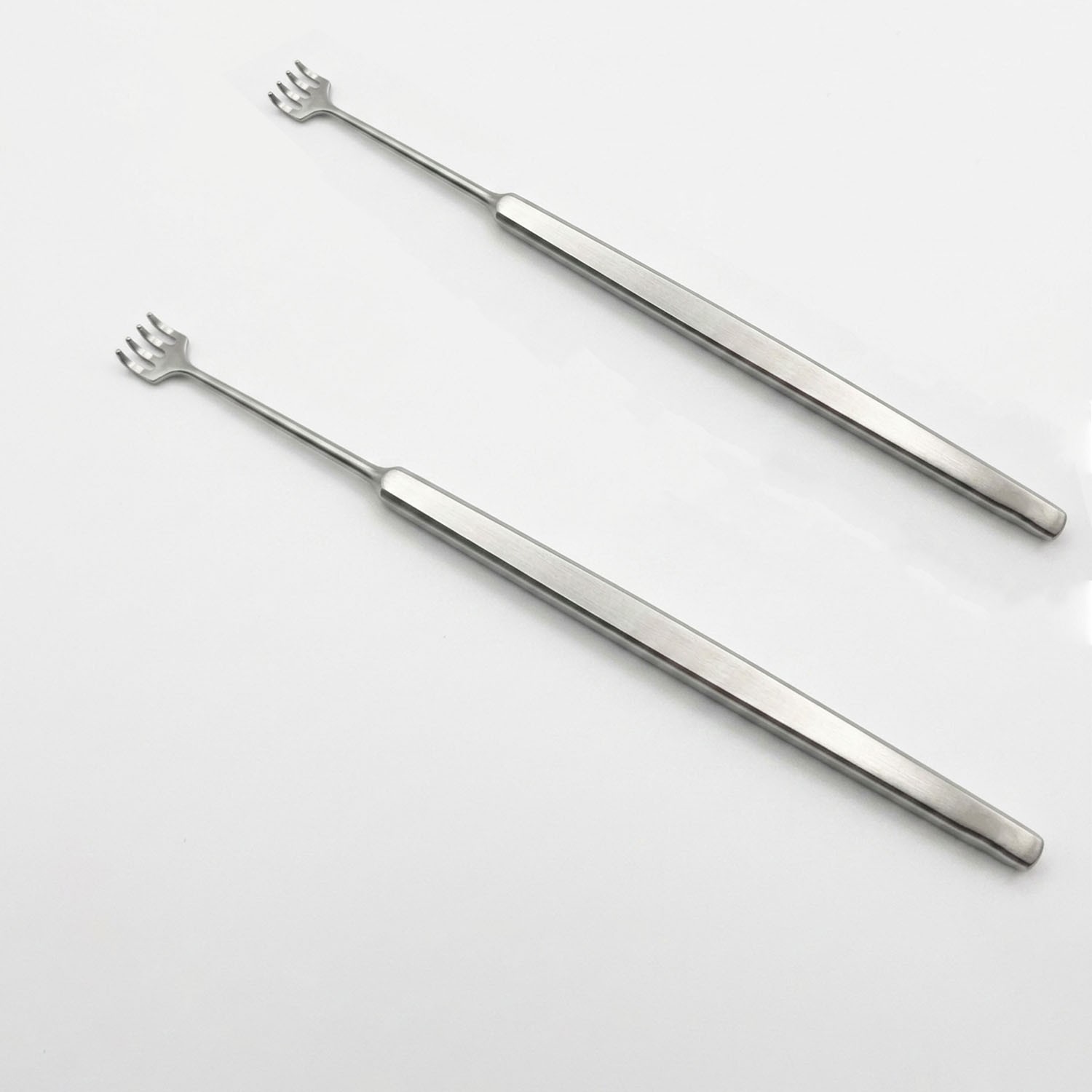 LOT OF 2 PCS Aesculap Rollet Hook Retr, Sharp, 5 1/4″, Tip Size: 2.5mm x 7.0mm O
