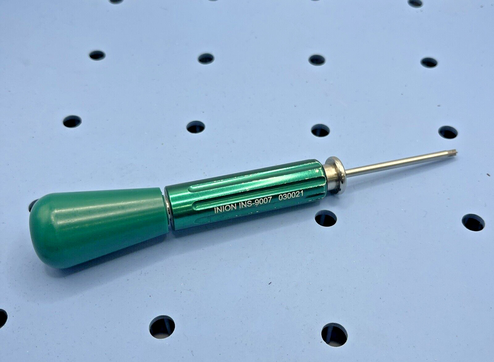 INS-9007 Universal Screwdriver Handle (Manual Coupling) with INS-9029 Bit(70mm)