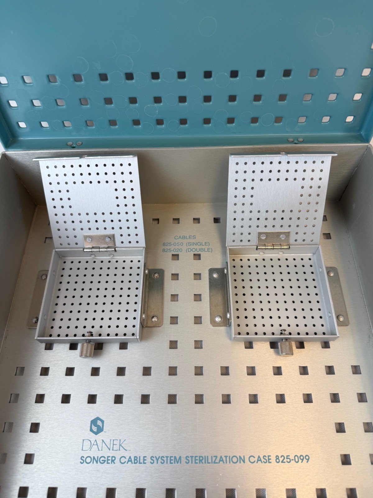 Medtronic Sofamor Danek Songer Cable System Set 2 Trays Orthopedics Trauma