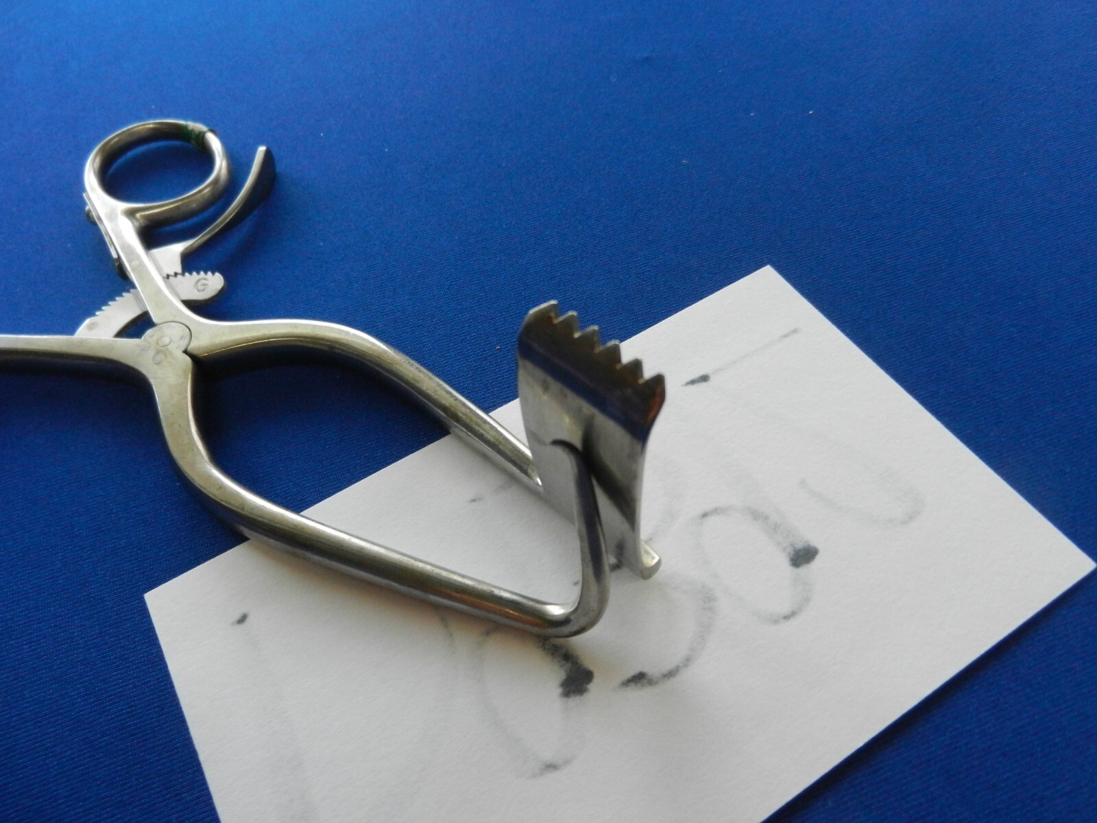 D9392 Codman Surgical Williams Micro 20x50mm Right Blade Retractor 80-1651