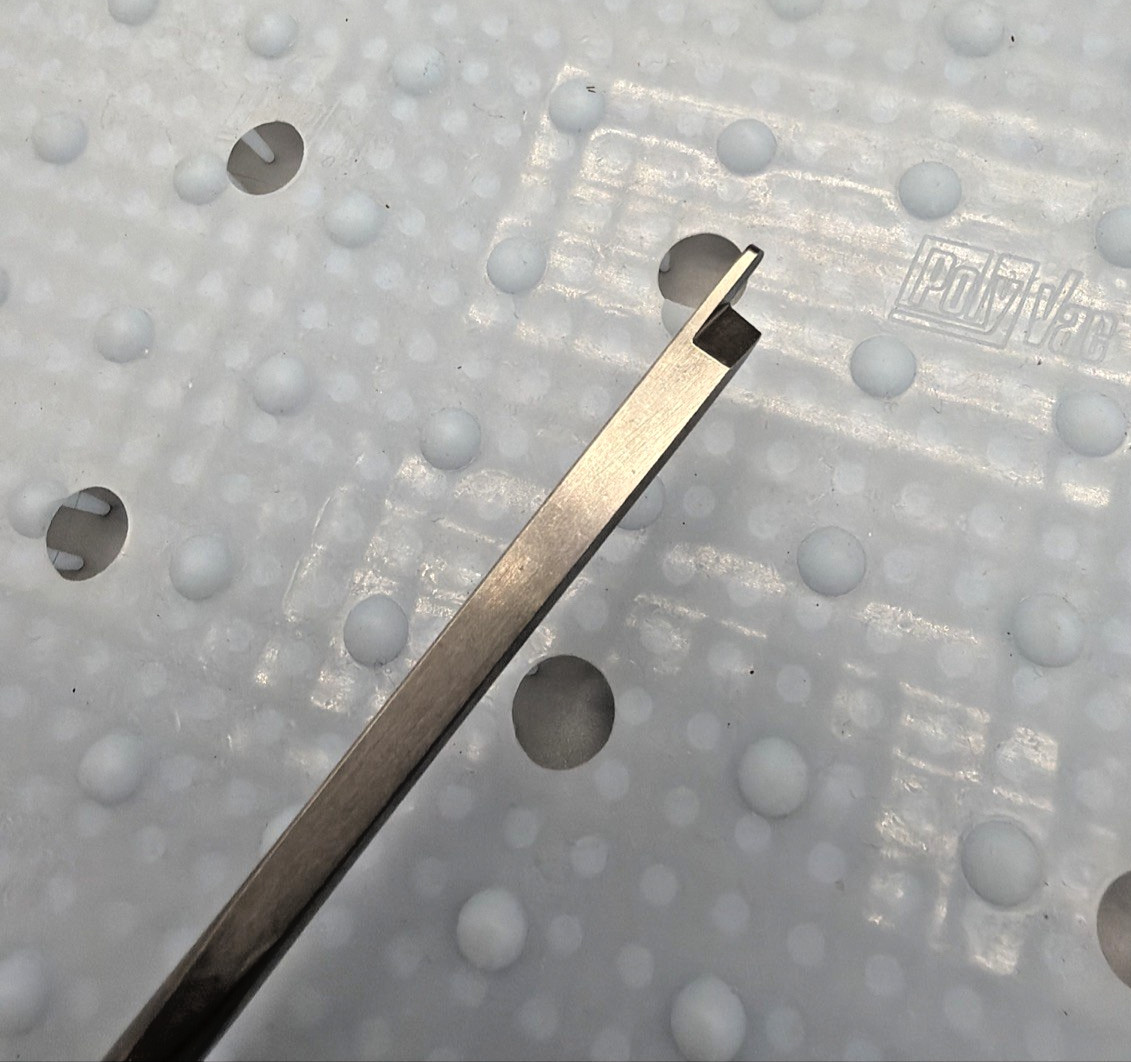 KLS Martin 37-623-04-07 Chisel Fomon Style with Guide