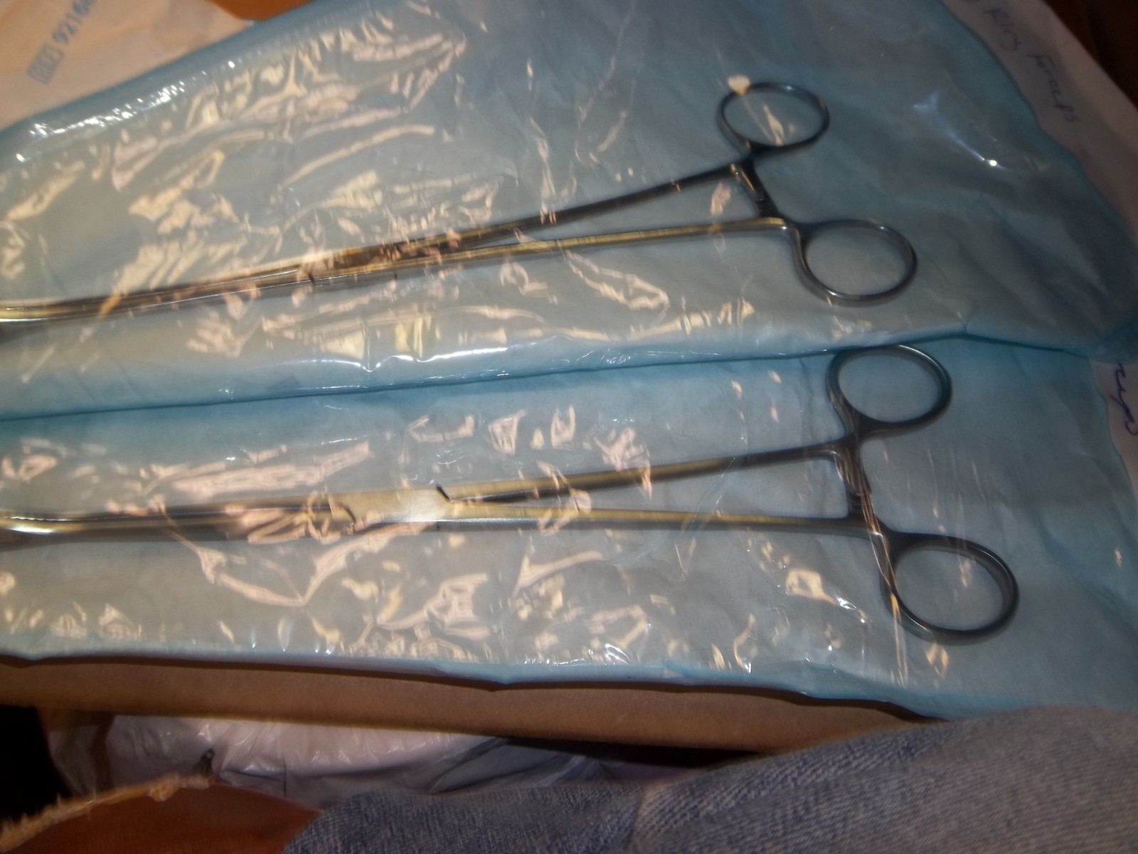Miltex #7-600 Foerster Sponge Forceps 9½” Stainless / 1-unbranded (b-318)