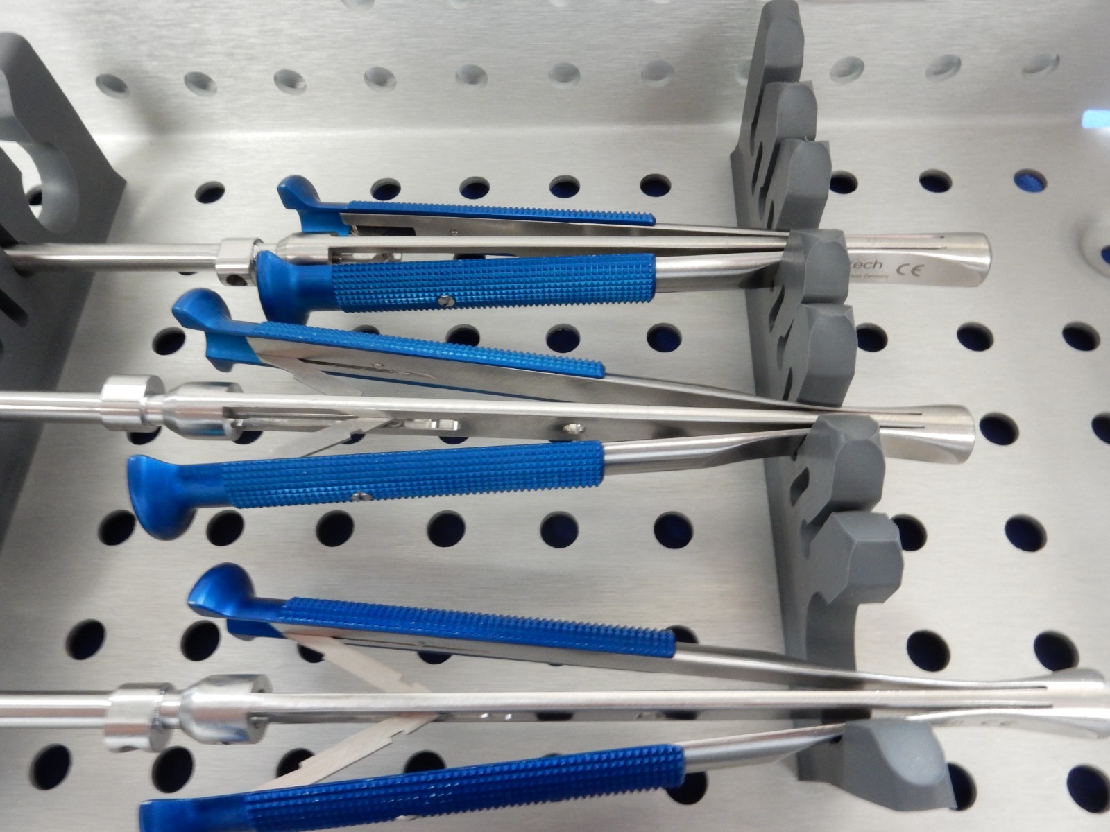 Articure Estech LiV Cardiovascular Long Blue Handle Instrument Set w/ Case