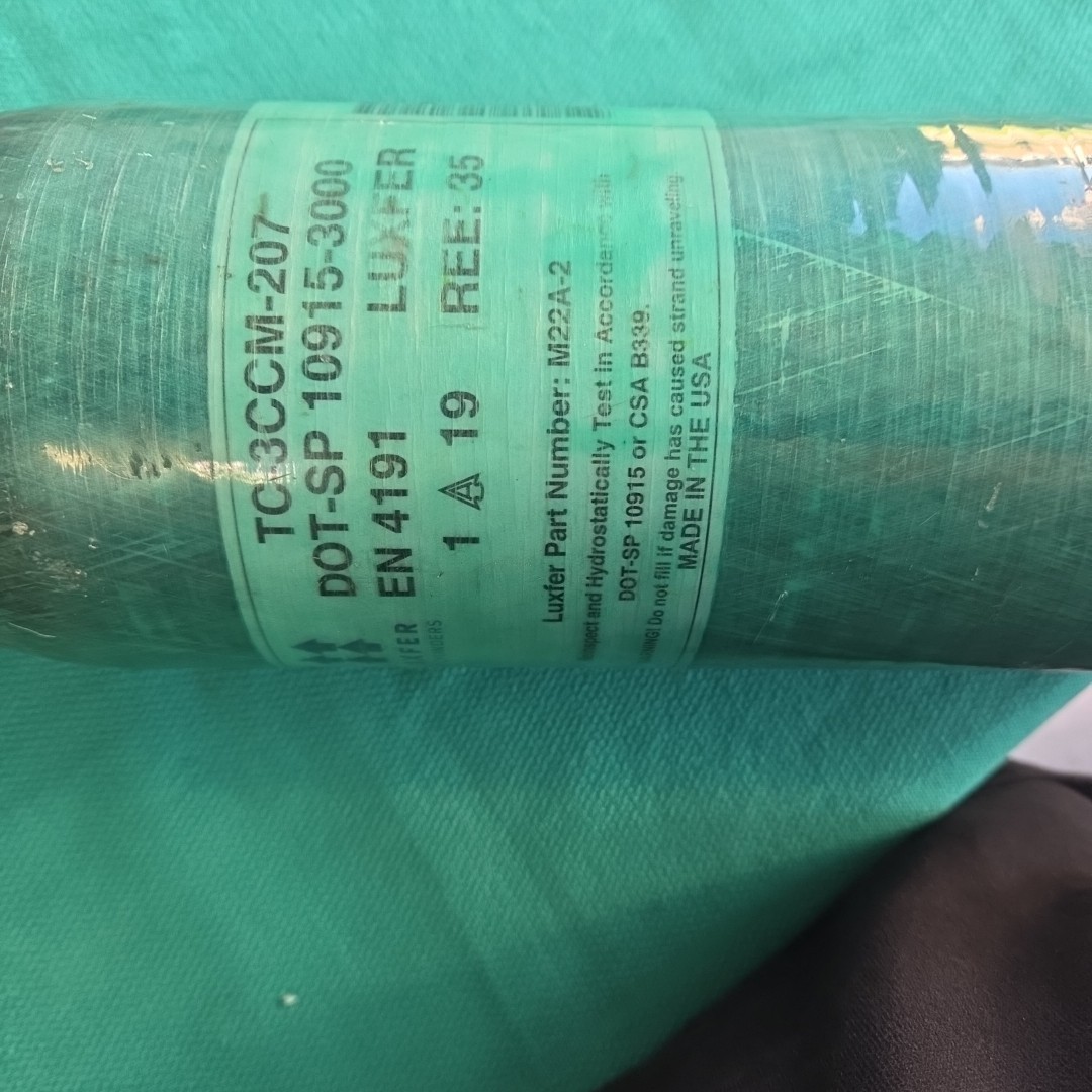 Luxfer Jumbo D With Toggle – 613 Liters At 3000 Psi – M22A, VALVE INCLUDED