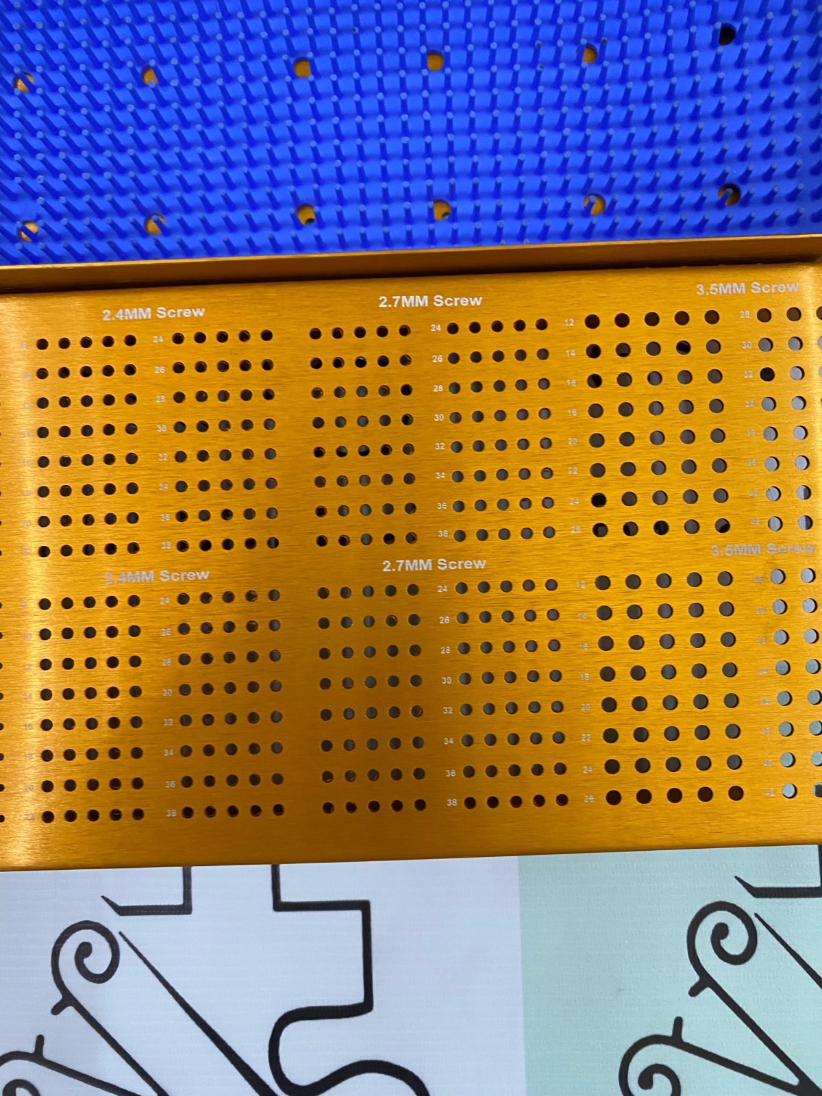 Empty Screw Box For 1.5/2.4/2.7 & 3.5MM Locking And Cortical Screws With Mat