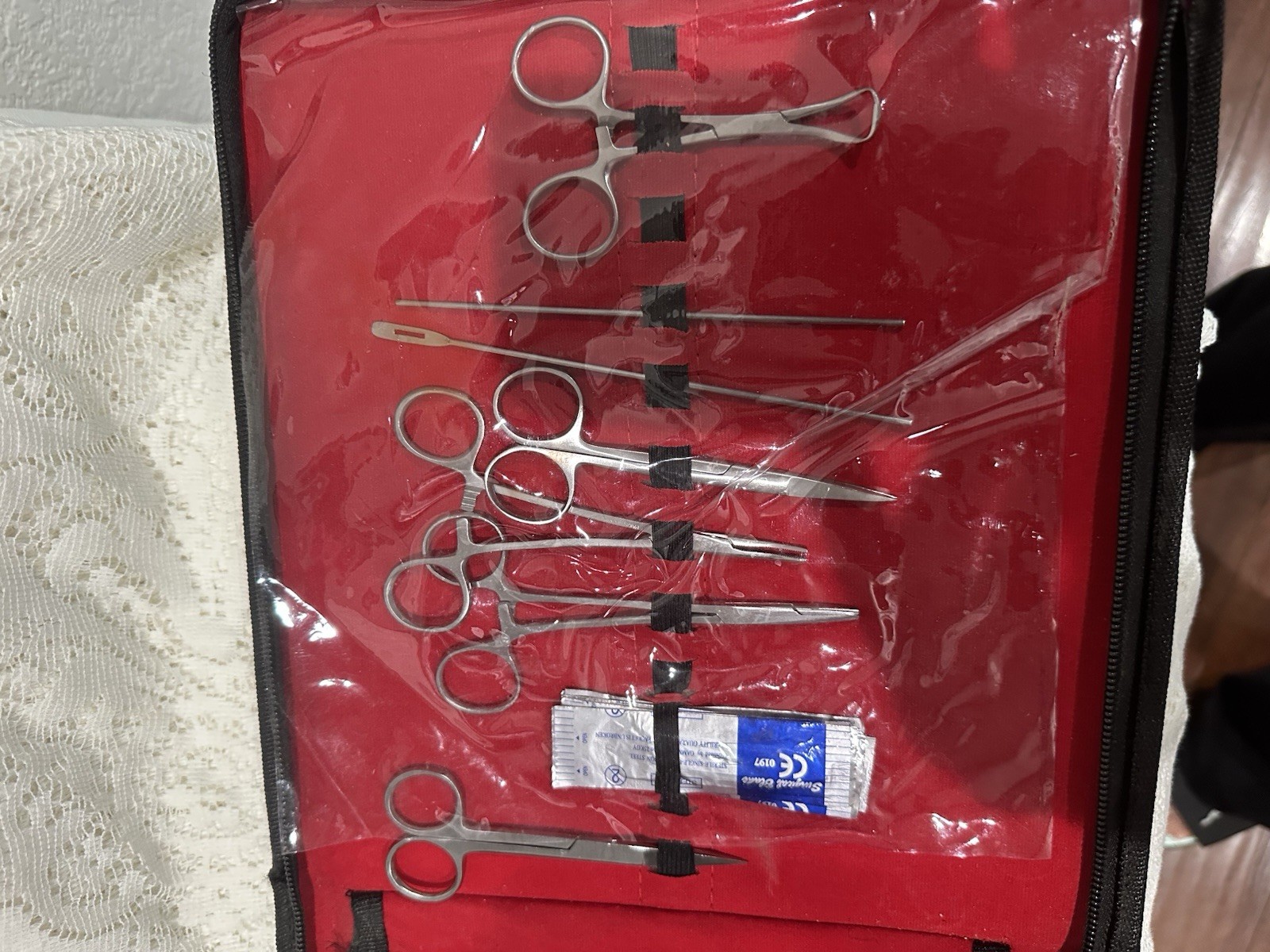 Assorted 35 Piece VARIOUS SURGICAL INSTRUMENTS KIT FOR MINOR SURGERY, Dissecting