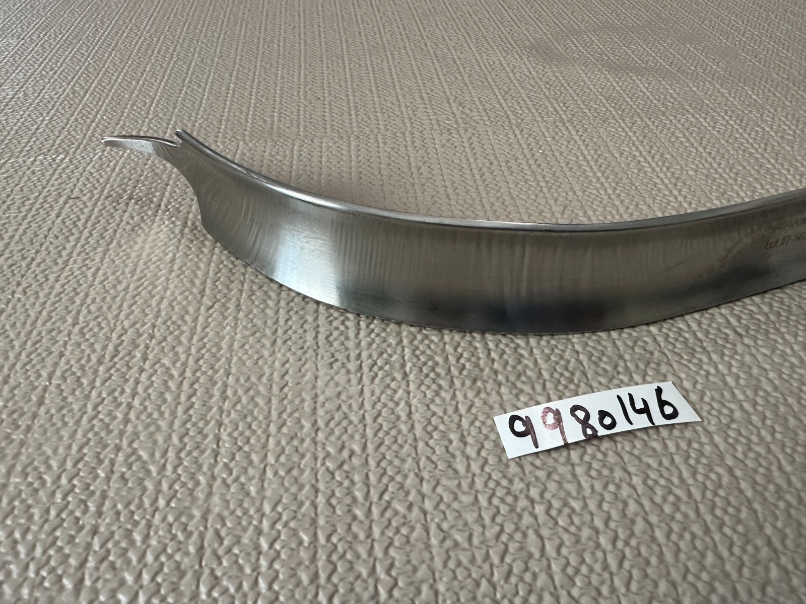 WM9980146—–BIG HOHMANN RETRACTOR FOR ( HIP SURGERY)
