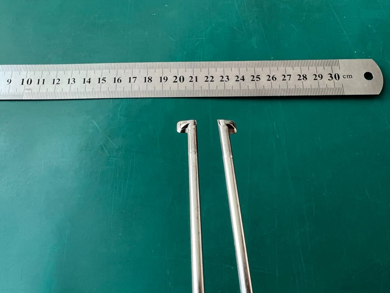 Lot of 2 Dyonics Proline 3.0mm Sidebiter Left 7204733 Sidebiter Right 7204732