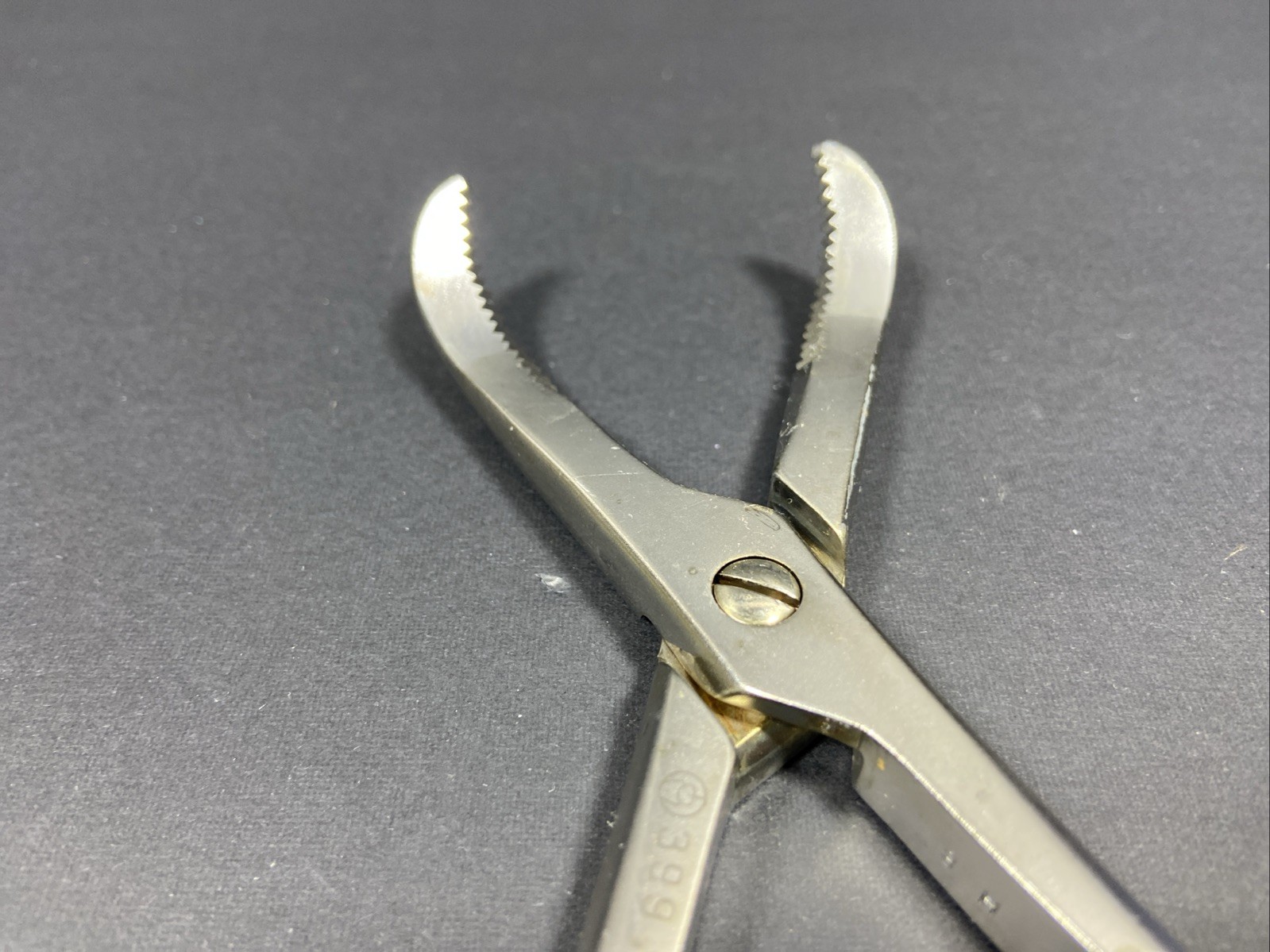 399.05 Reposition Forceps Curved Speed Lock