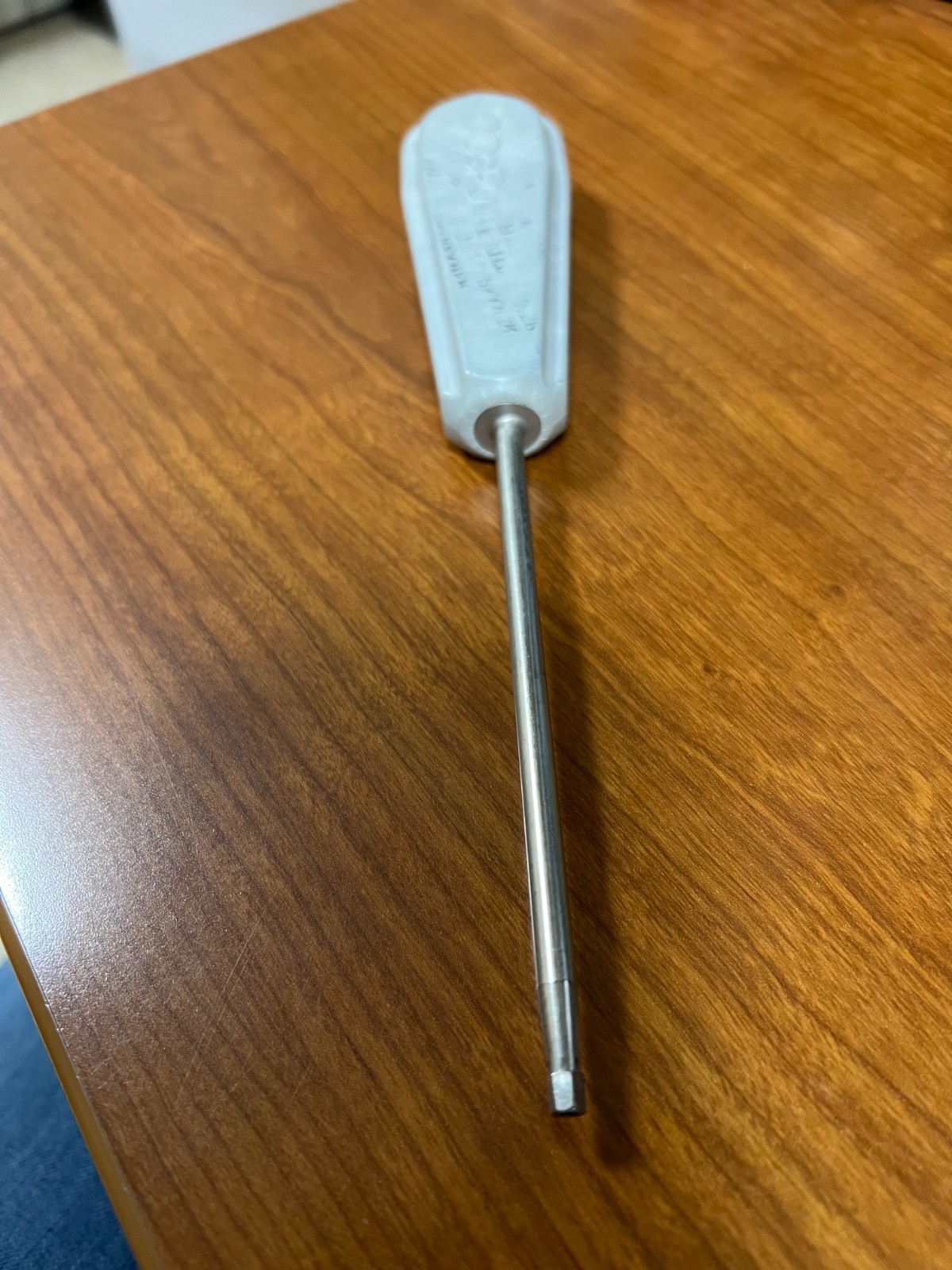 Orthopedic Surgical Cannulated Hex Driver, 9″ total length, 2952-32