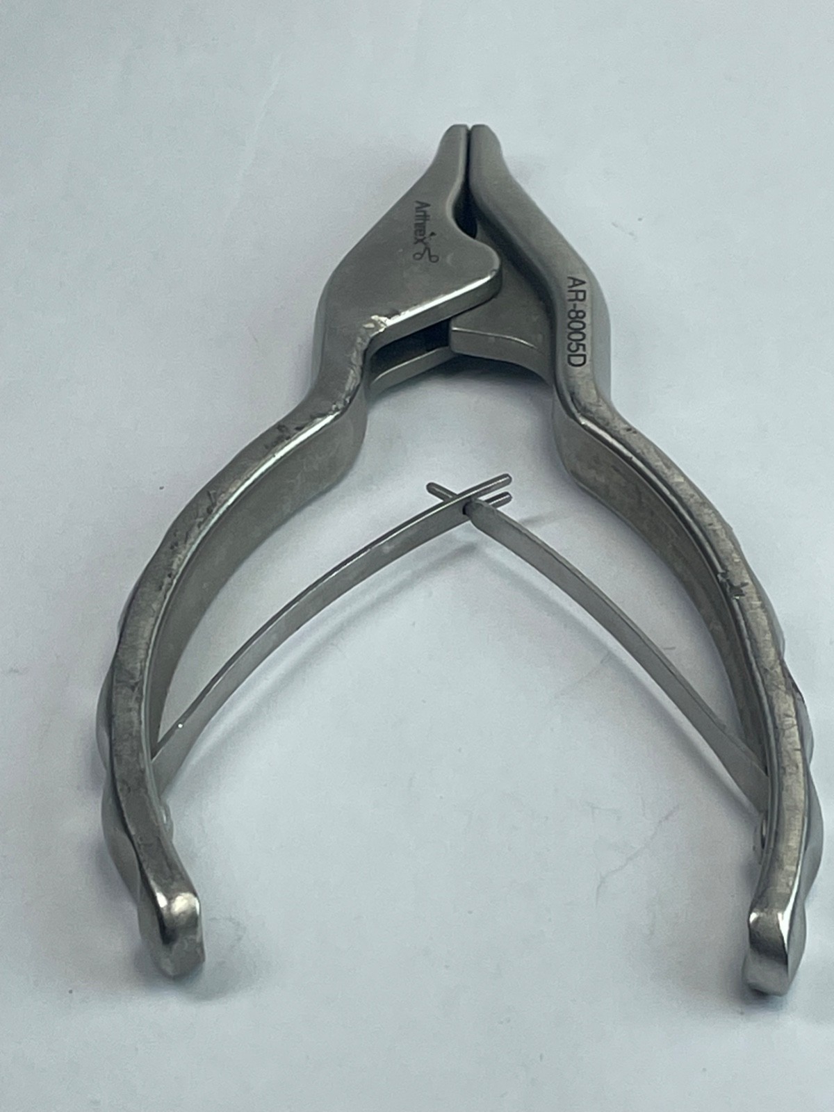 arthrex ar-8005d 020833 pliers (compression staple distractor)