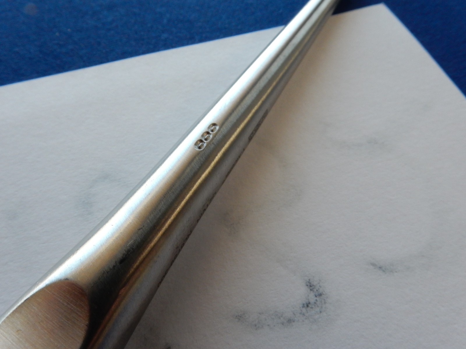 V. Mueller NL6759-300 Bruns Angled Oval Cup Size 000 Curette