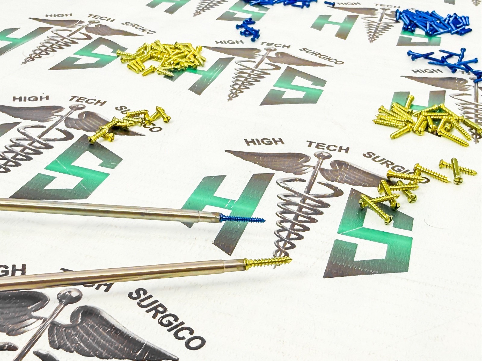 Máxillofáciàl Mini Micro Cross Head Screws 1.5mm /2.0mm Titanium + Driver 161pcs